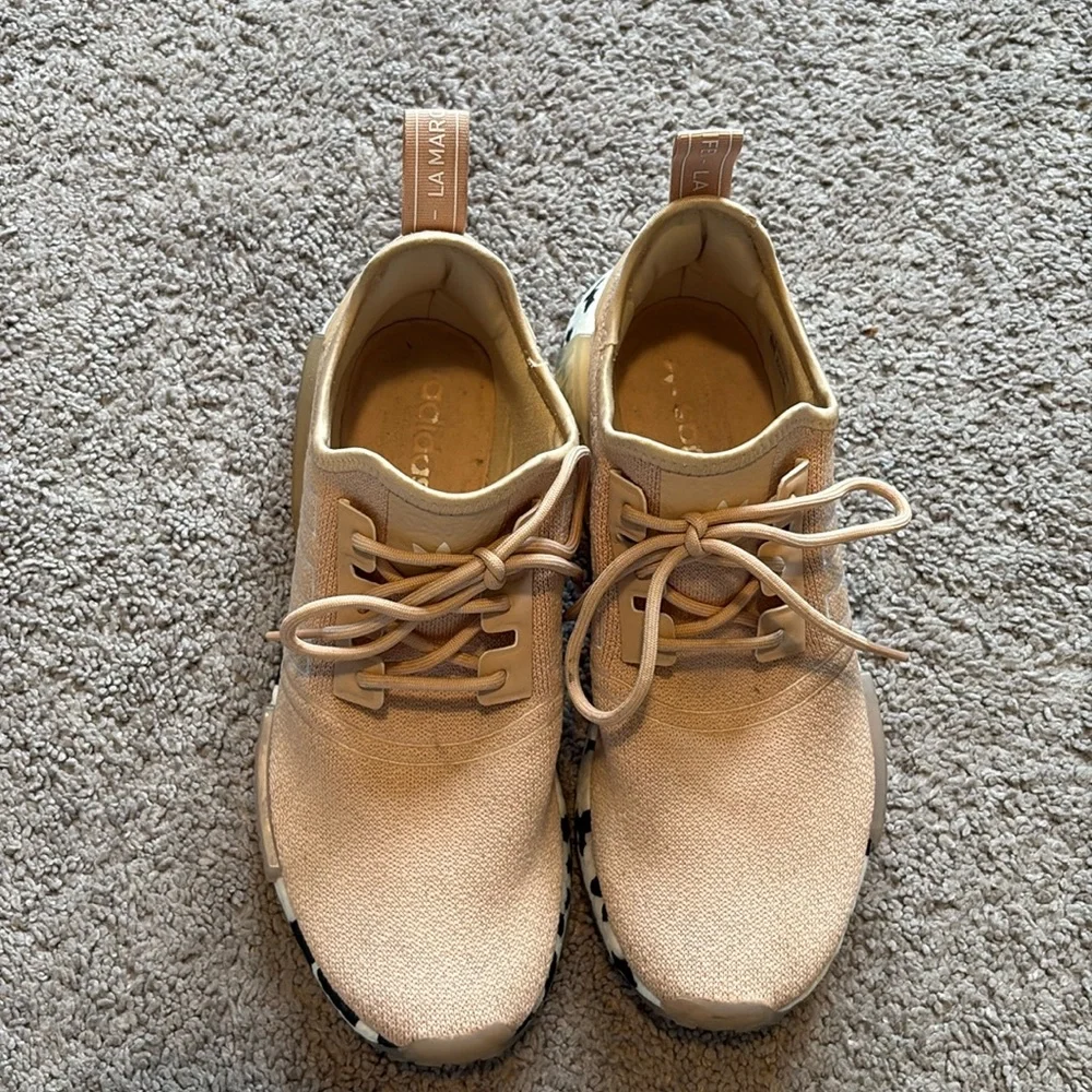 Adidas NMD_R1 Halo Blush Shoes sz 9.5